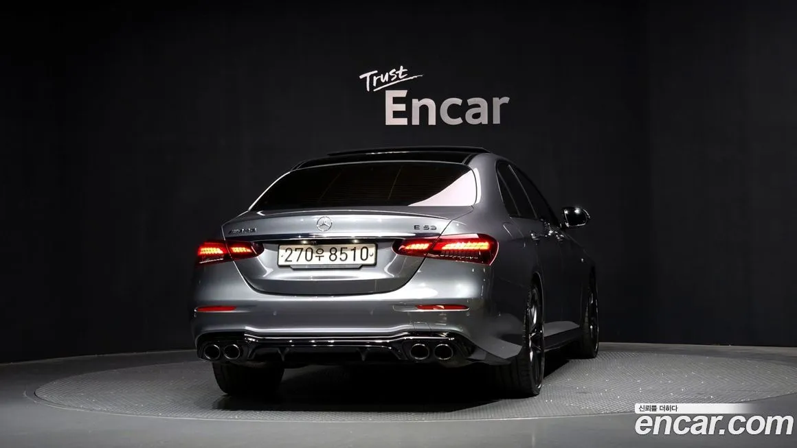 Mercedes-Benz E-Class — фото 4