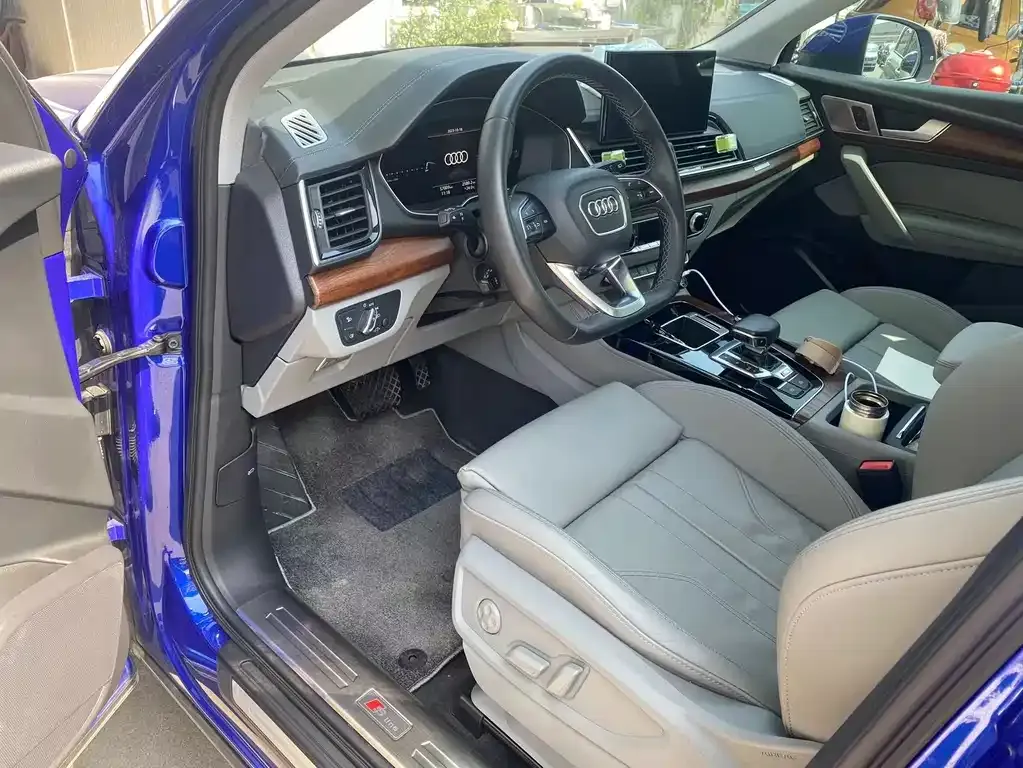 Audi Q5L 2021 из CN, фото 3