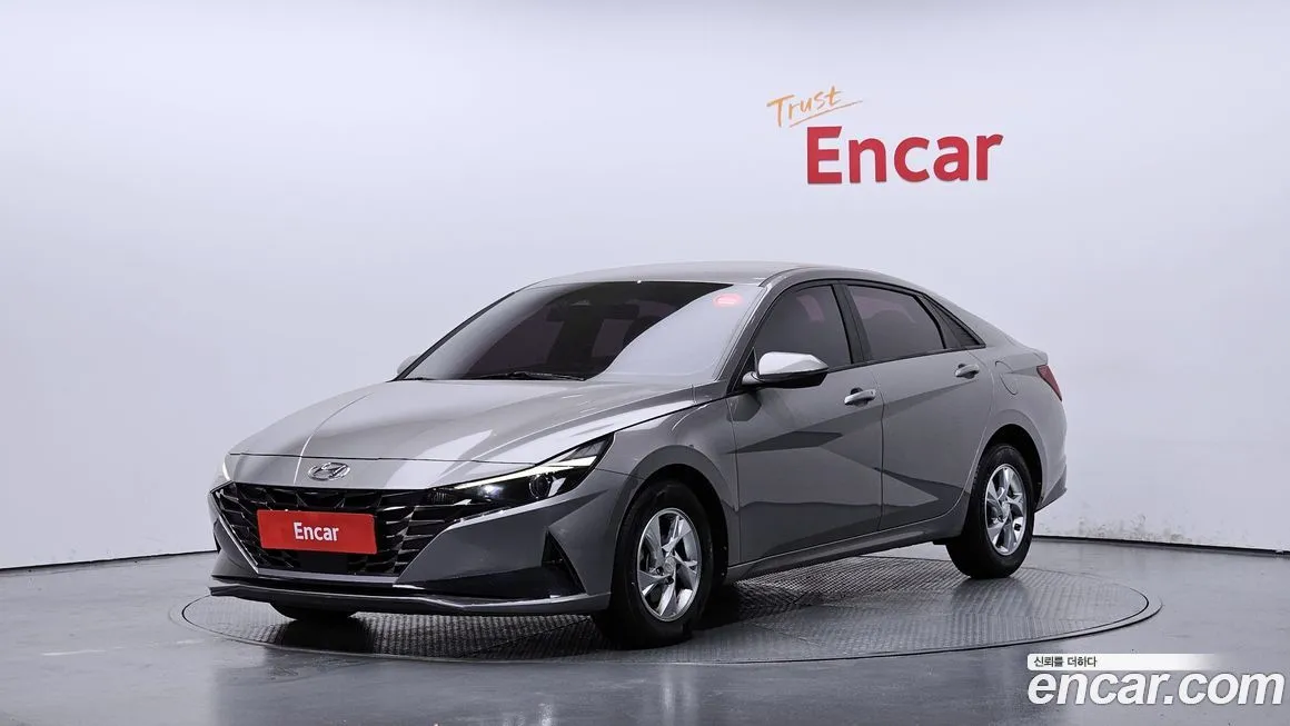 Hyundai AVANTE — фото 1