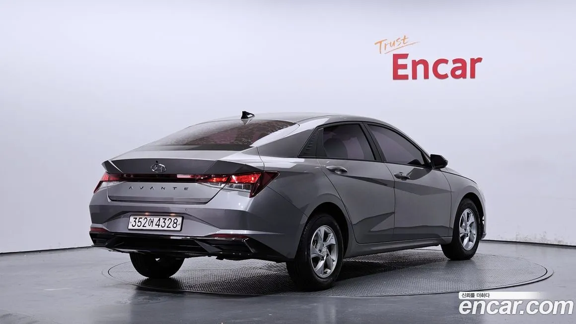 Hyundai AVANTE — фото 2