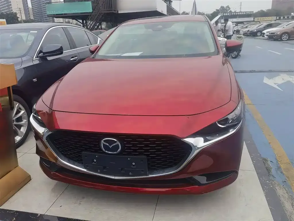 Mazda 3 Axela 2023 из CN, фото 5