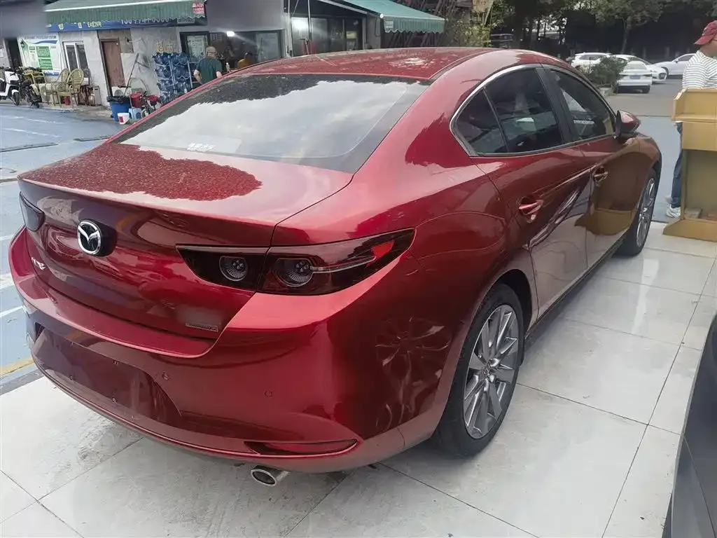 Mazda 3 Axela 2023 из CN, фото 8
