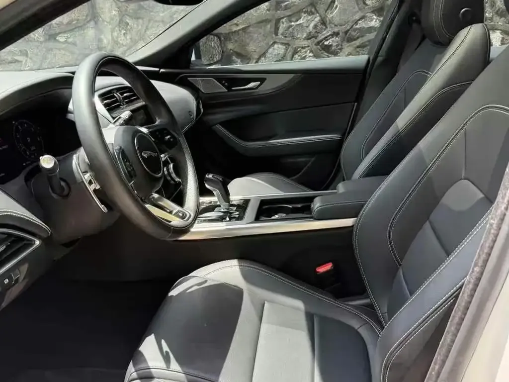 Jaguar XEL 2024 из CN, фото 4