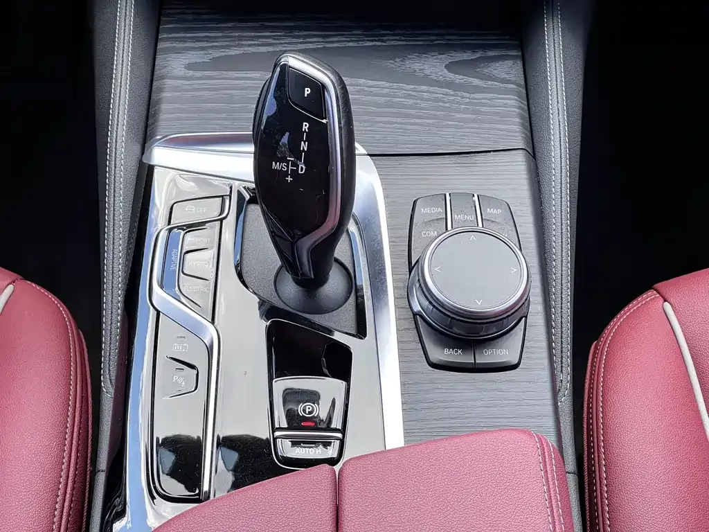 BMW 5 Series New Energy 2023 из CN, фото 8