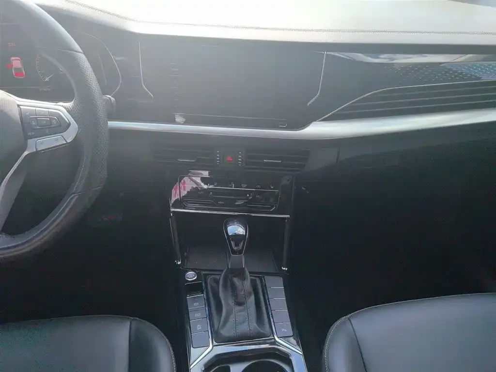 Volkswagen Passat 2022 из CN, фото 6