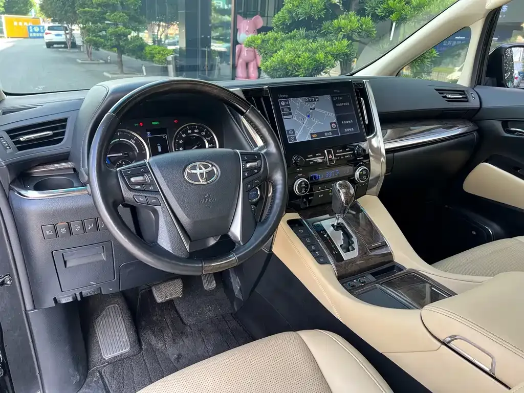Toyota Vellfire 2022 из CN, фото 7