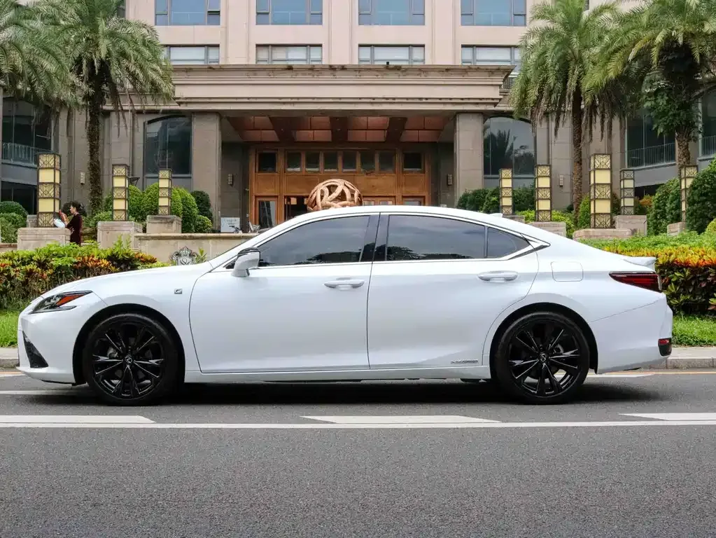 Lexus ES 2022 из CN, фото 10