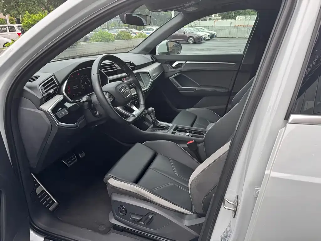 Audi Q3 2024 из CN, фото 10