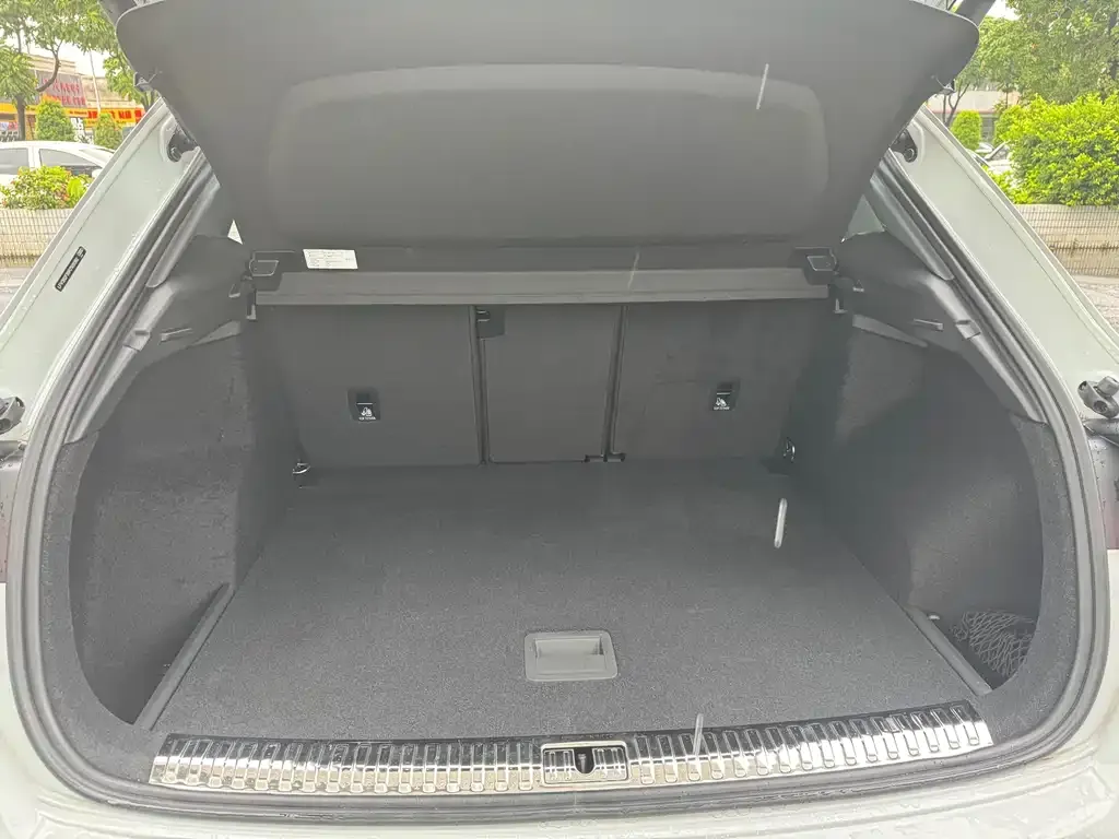 Audi Q3 2024 из CN, фото 7