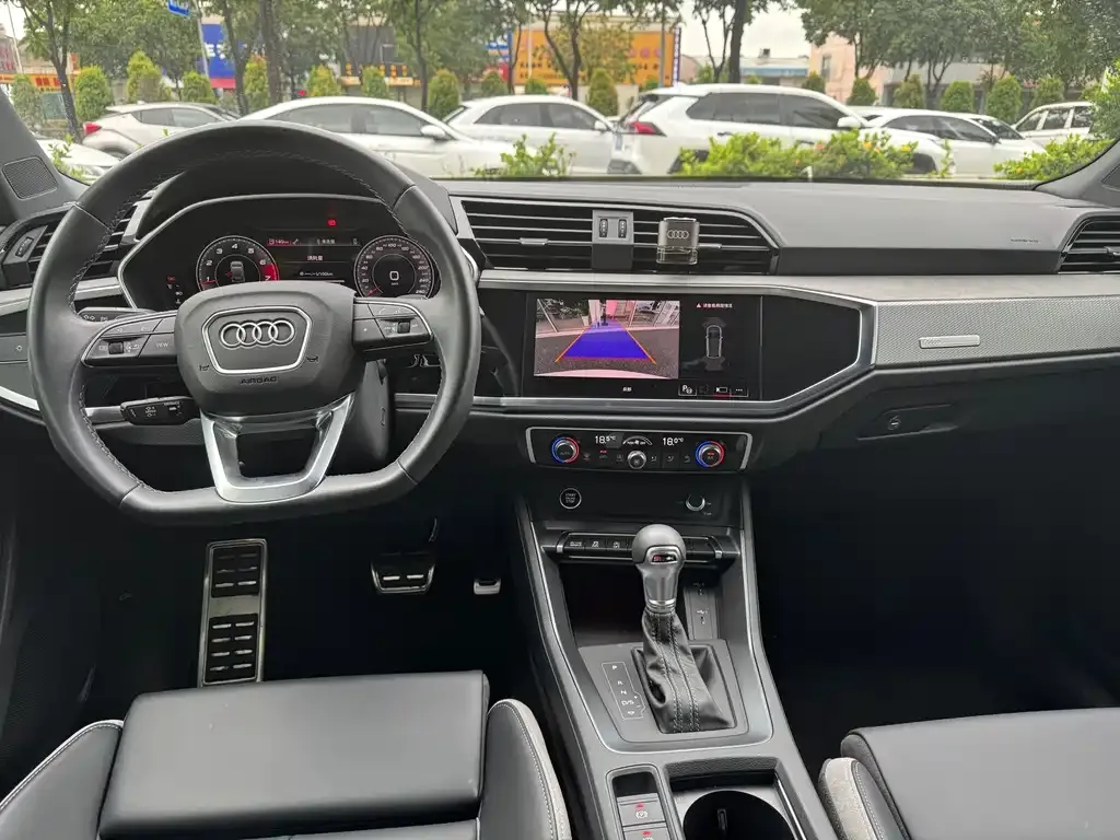 Audi Q3 2024 из CN, фото 9