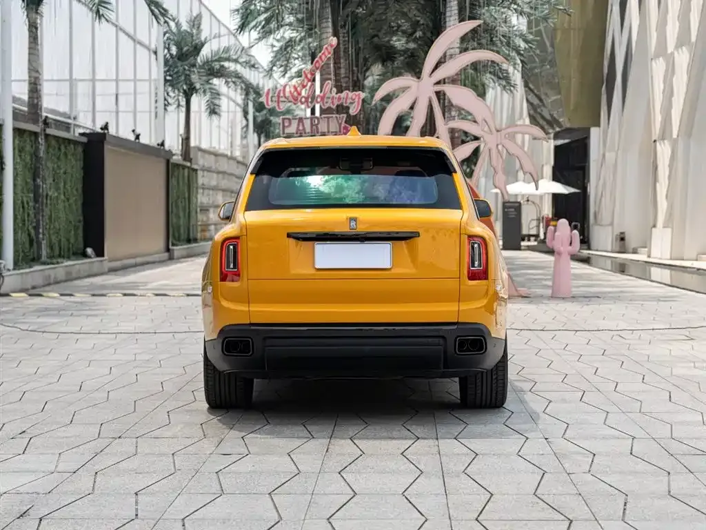 Rolls-Royce Cullinan 2023 из CN, фото 5