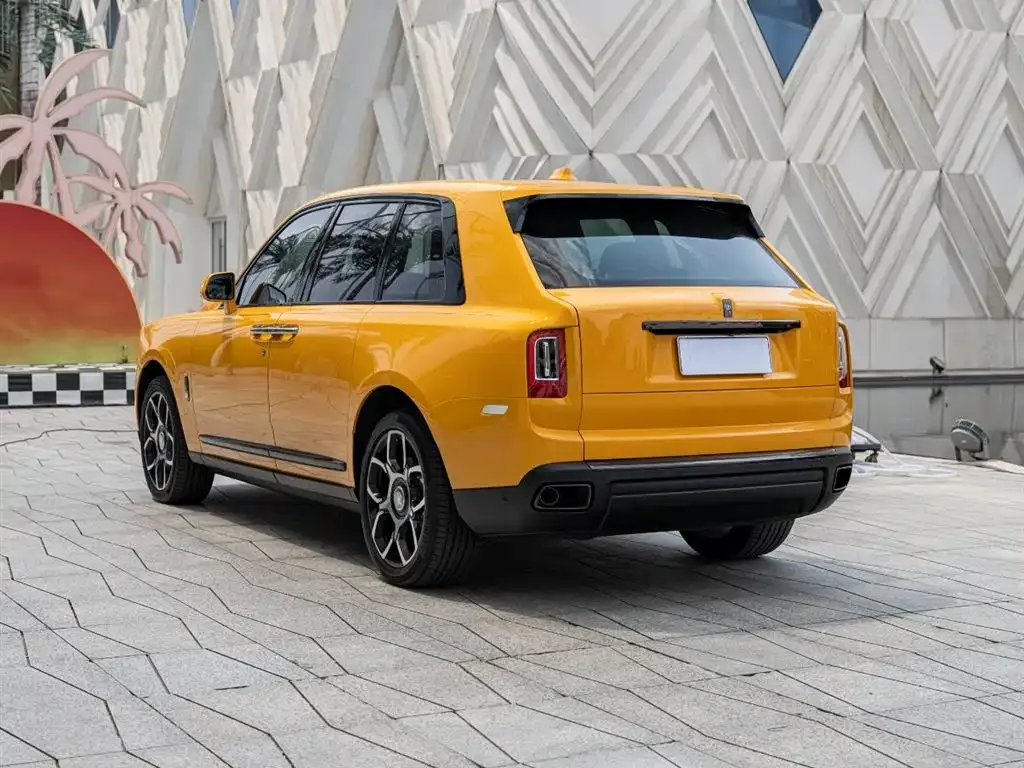 Rolls-Royce Cullinan 2023 из CN, фото 6