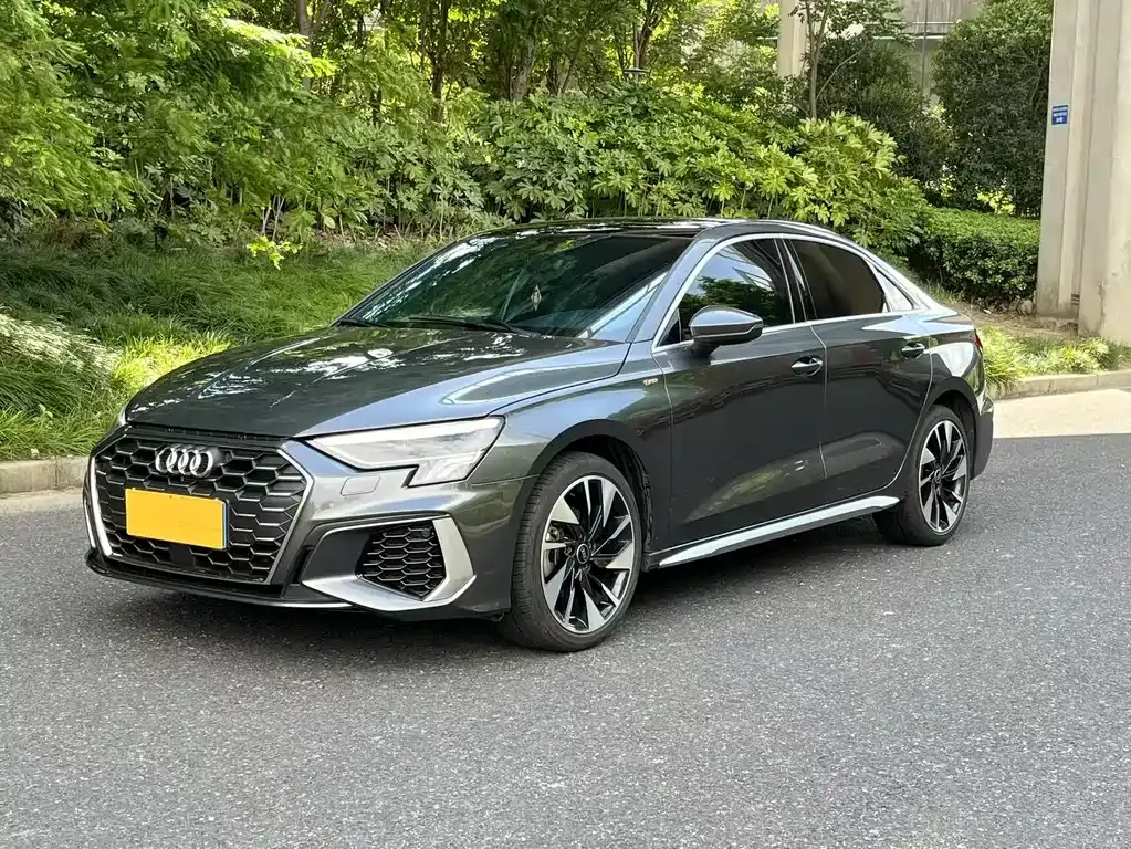Audi A3 2024 из CN, фото 1