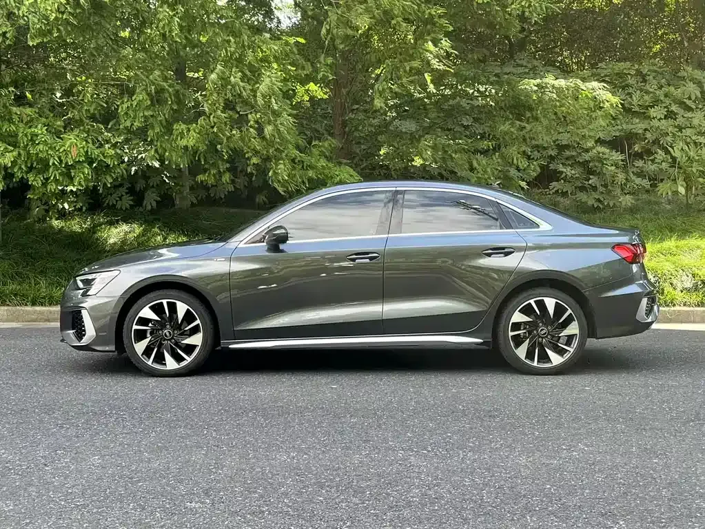 Audi A3 2024 из CN, фото 4