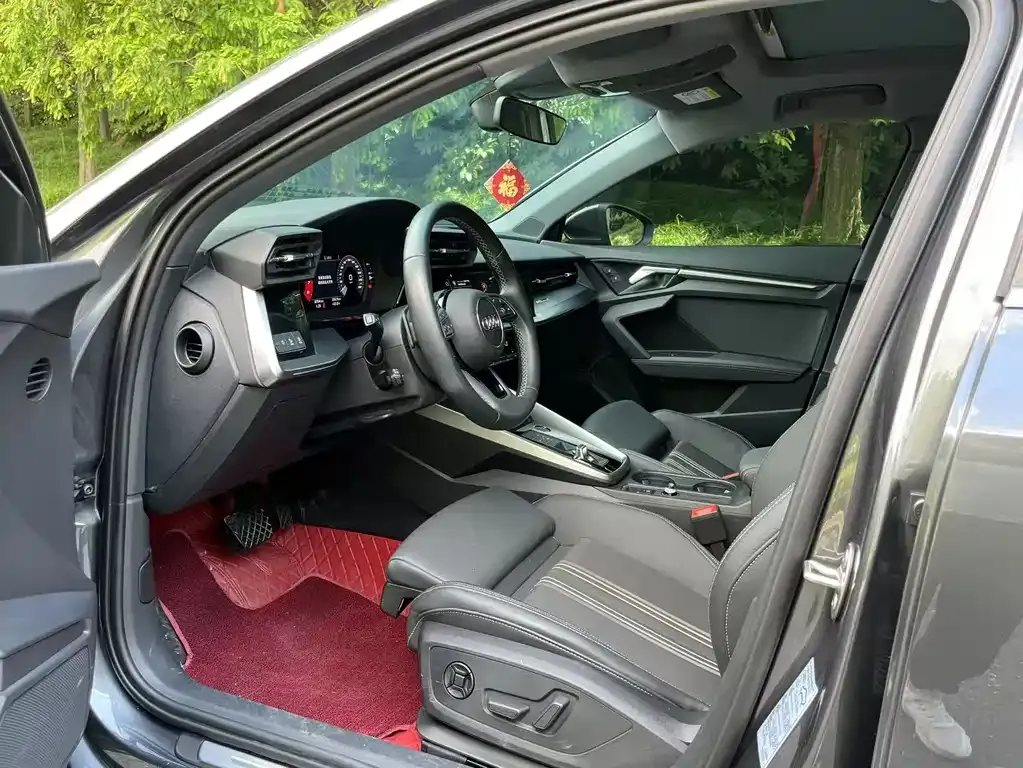Audi A3 2024 из CN, фото 7