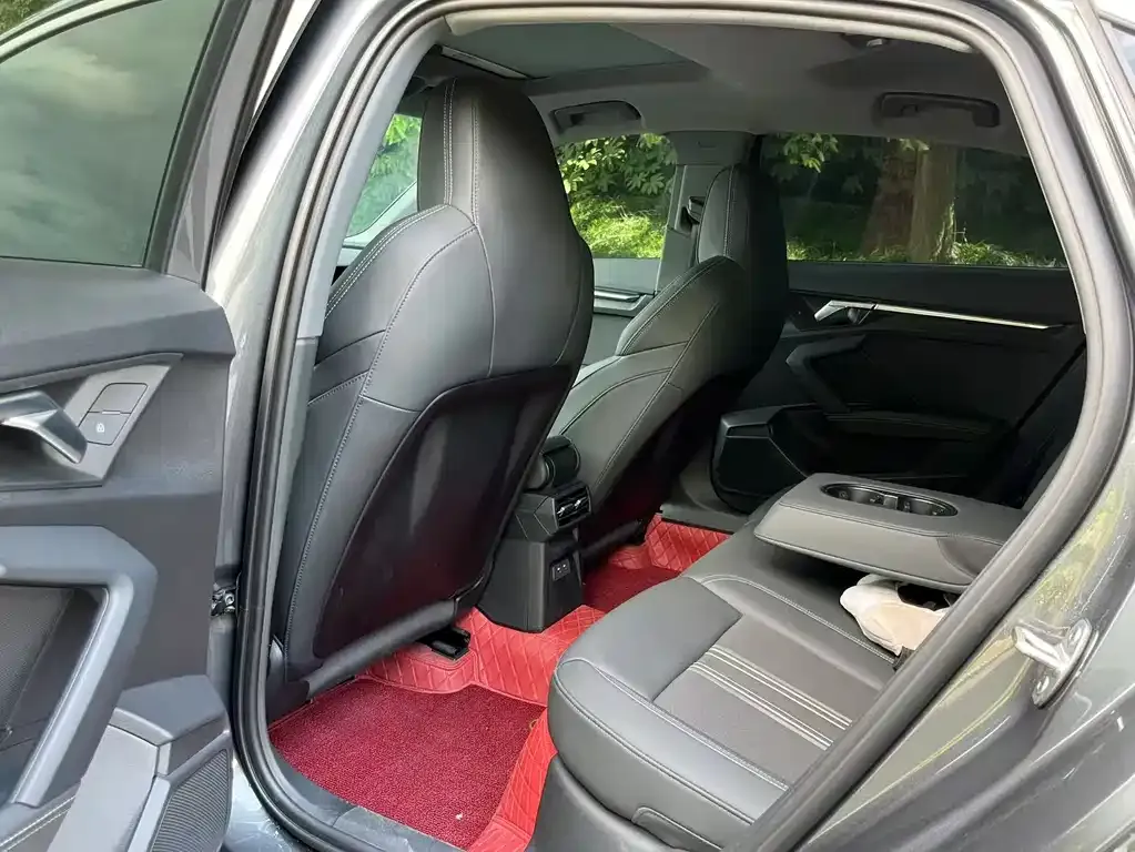 Audi A3 2024 из CN, фото 8