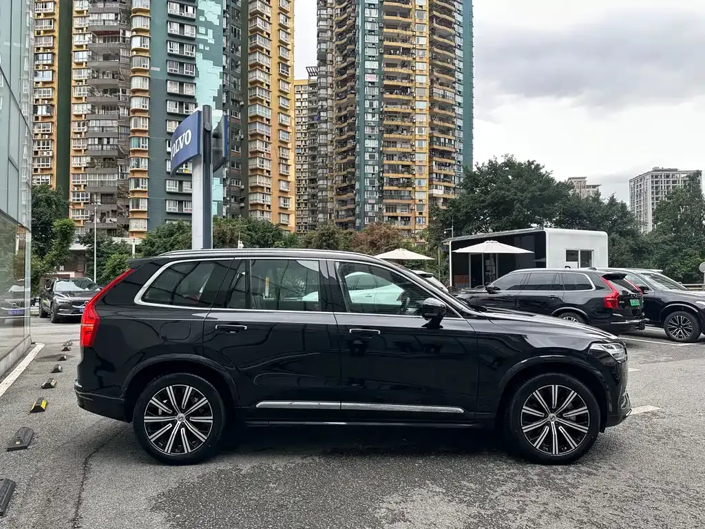 Volvo XC90 2023 из CN, фото 4