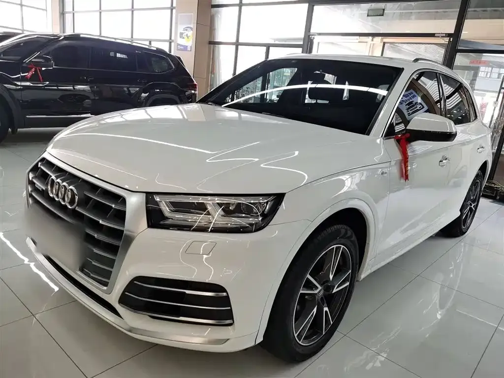 Audi Q5L 2021 из CN, фото 5