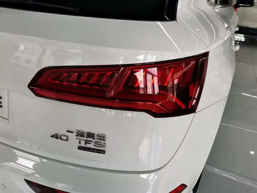 Audi Q5L 2021 из CN, фото 8