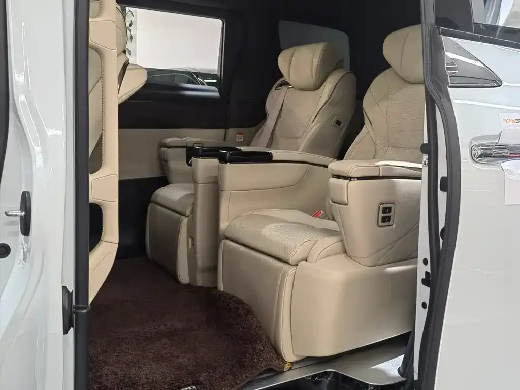 Toyota Alphard 2024 из CN, фото 10