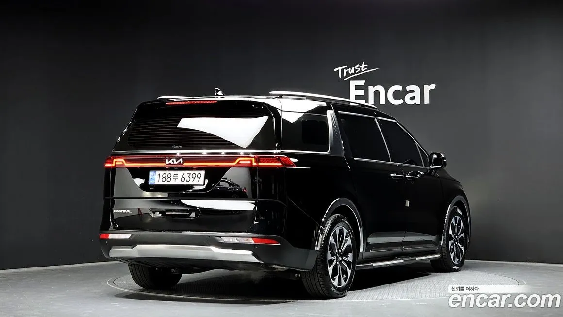 Kia Carnival — фото 2