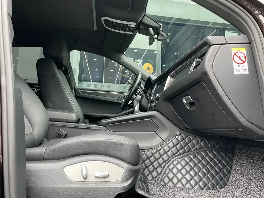 Porsche Macan 2021 из CN, фото 7