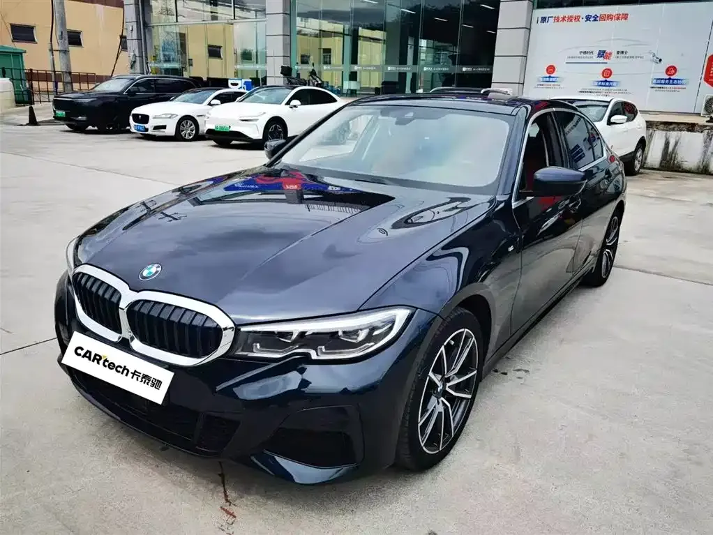 BMW 3 Series 2021 из CN, фото 1