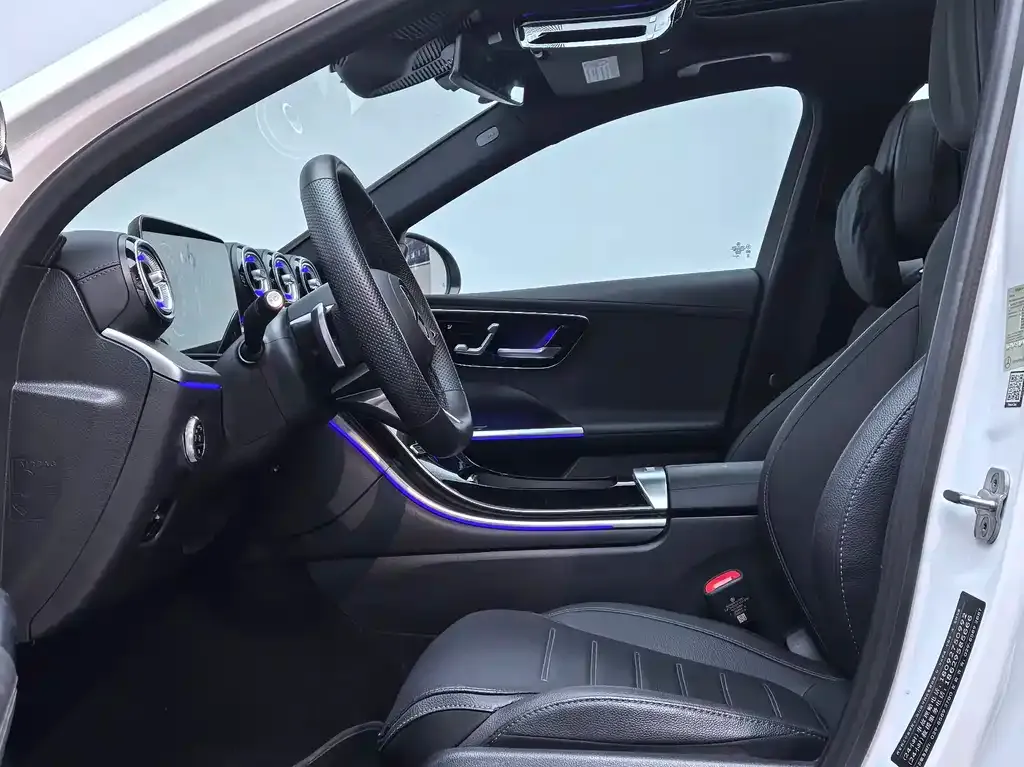Mercedes-Benz C-Class — фото 7