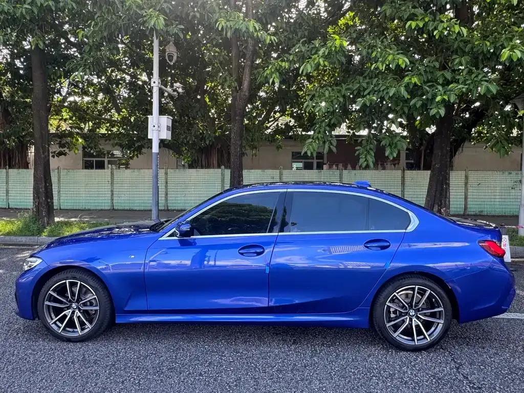 BMW 3 Series 2022 из CN, фото 7