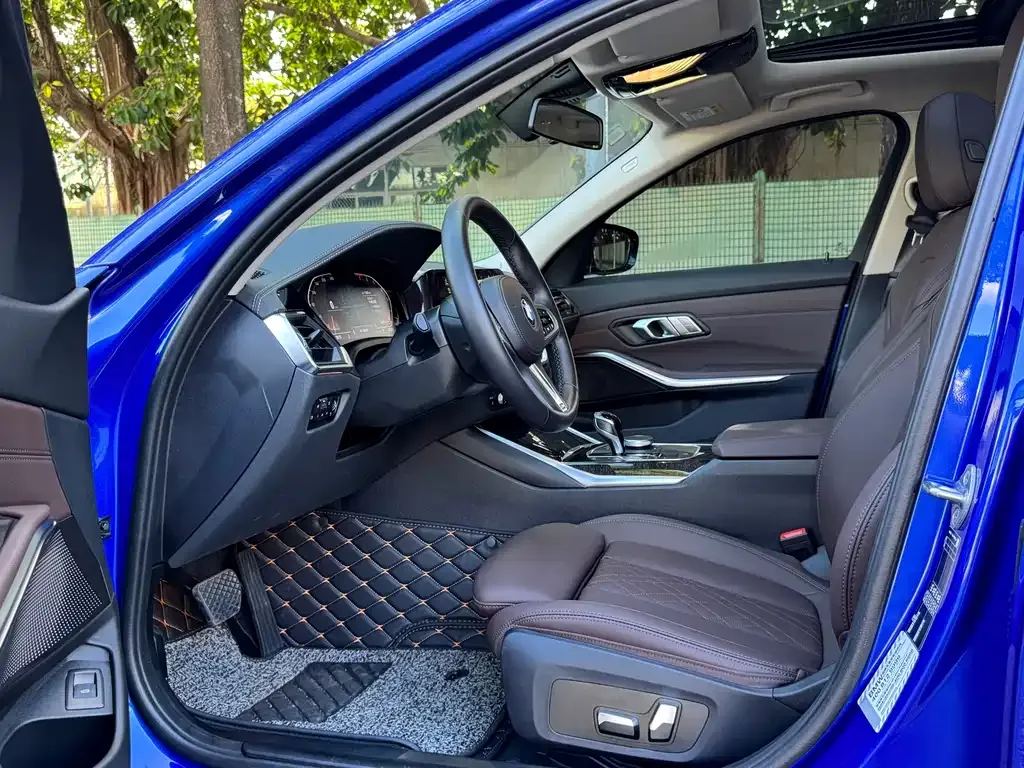 BMW 3 Series 2022 из CN, фото 8