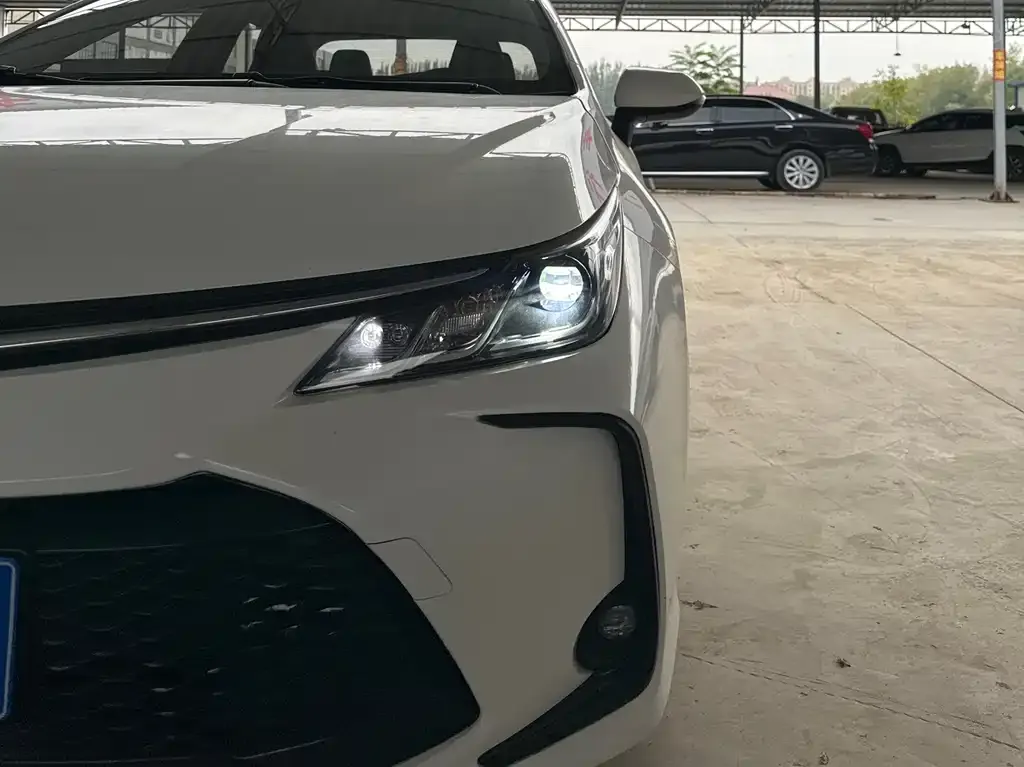 Toyota Corolla 2023 из CN, фото 5