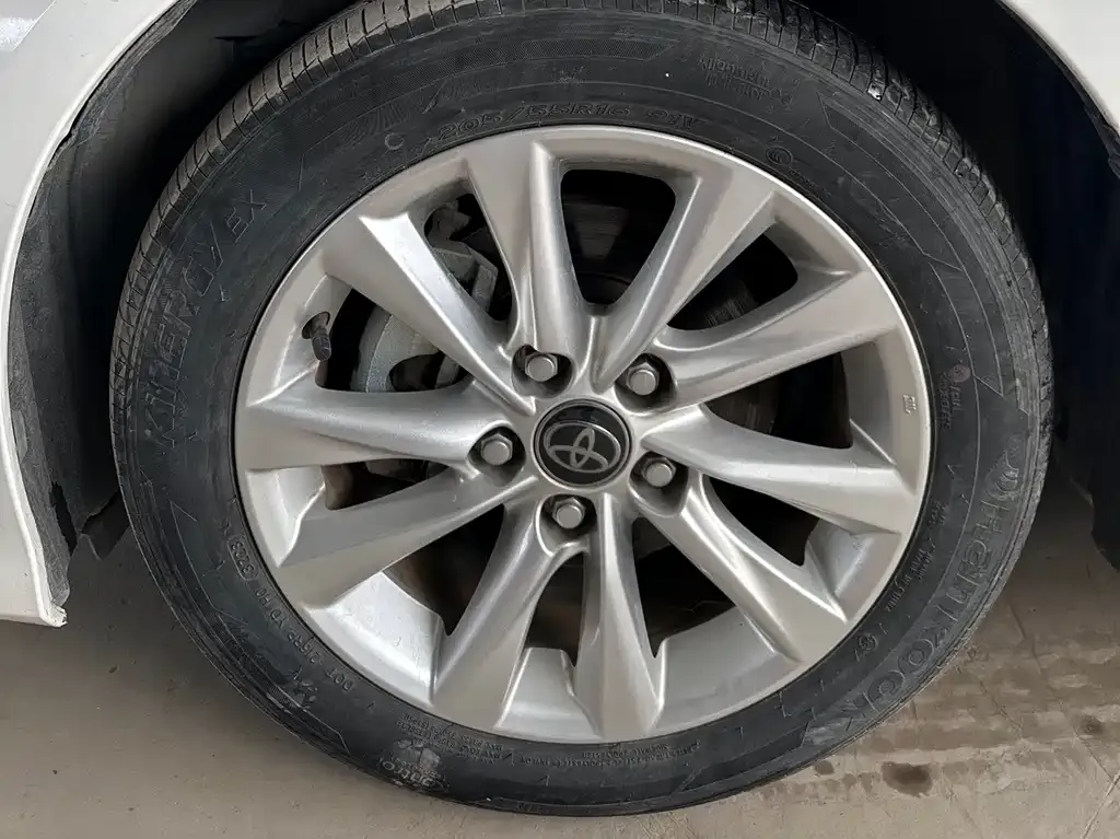 Toyota Corolla 2023 из CN, фото 7