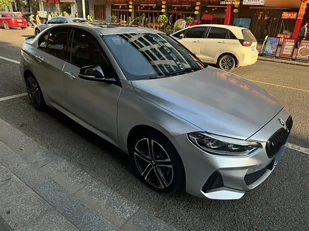 BMW 1 Series 2021 из CN, фото 4