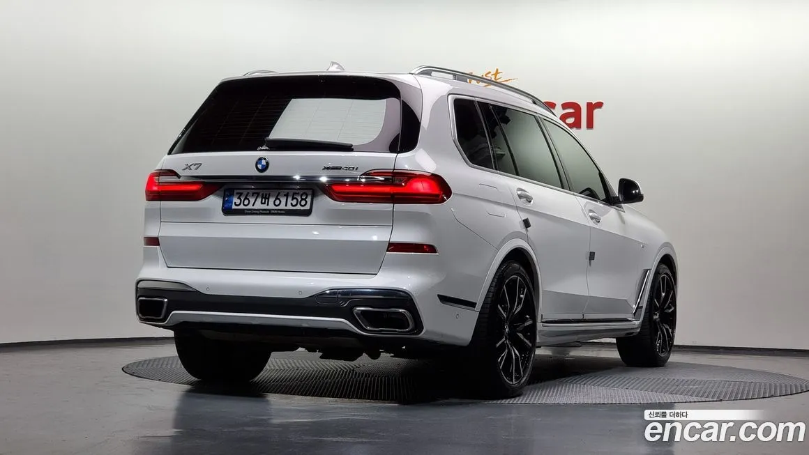 BMW X7 — фото 2