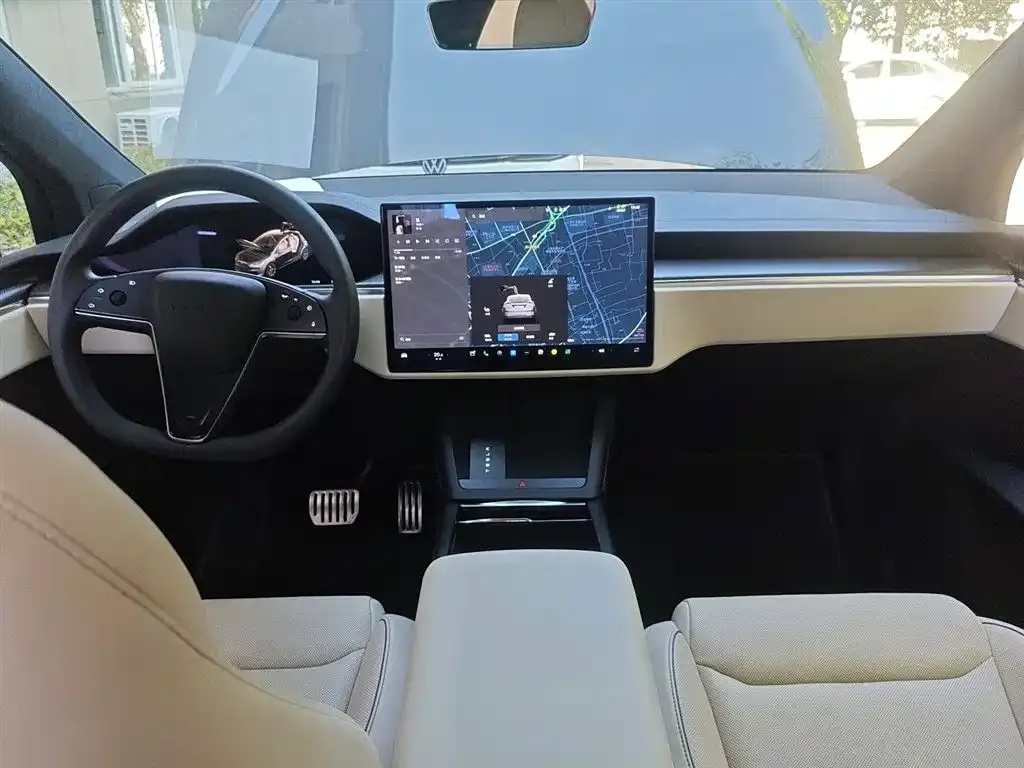Tesla Model X 2023 из CN, фото 10