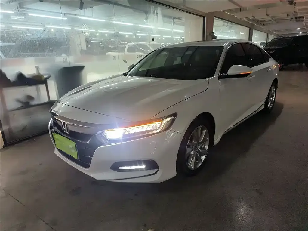 Honda Accord 2021 из CN, фото 2