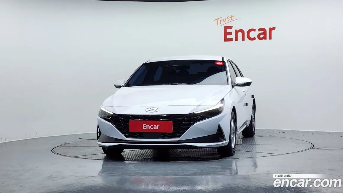 Hyundai AVANTE — фото 3