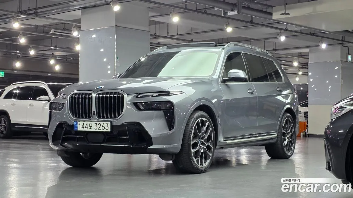 BMW X7 — фото 1