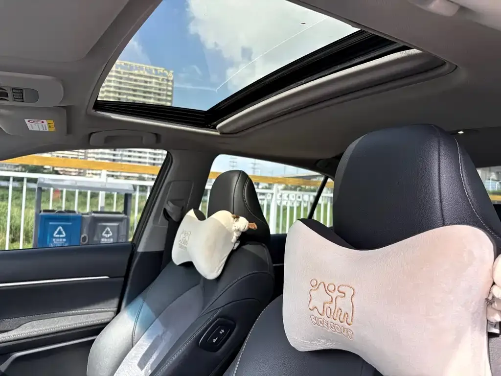 Toyota Camry 2024 из CN, фото 6