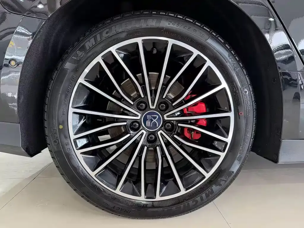 BYD Han 2025 из CN, фото 7