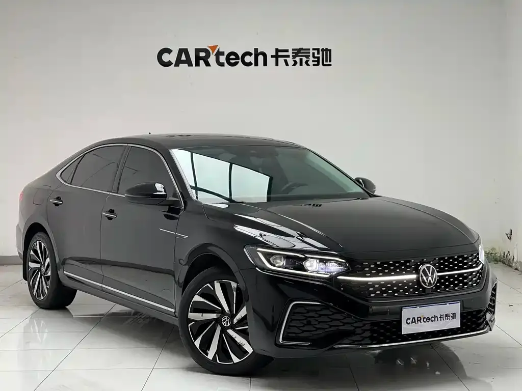 Volkswagen Passat 2022 из CN, фото 2