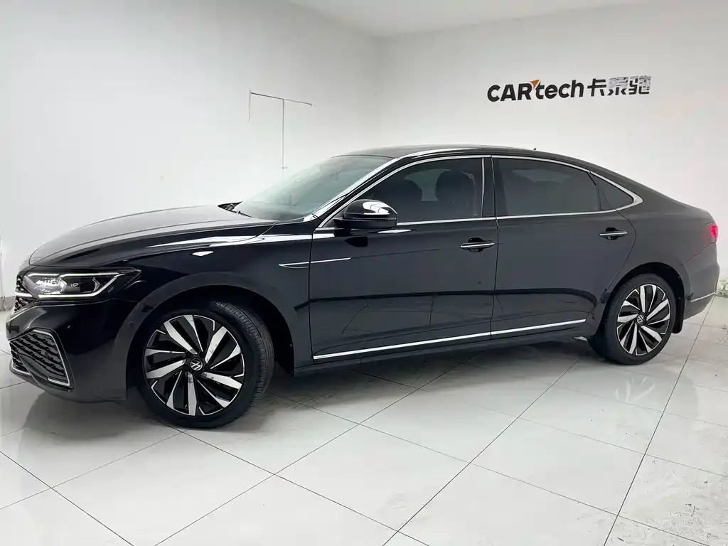 Volkswagen Passat 2022 из CN, фото 3