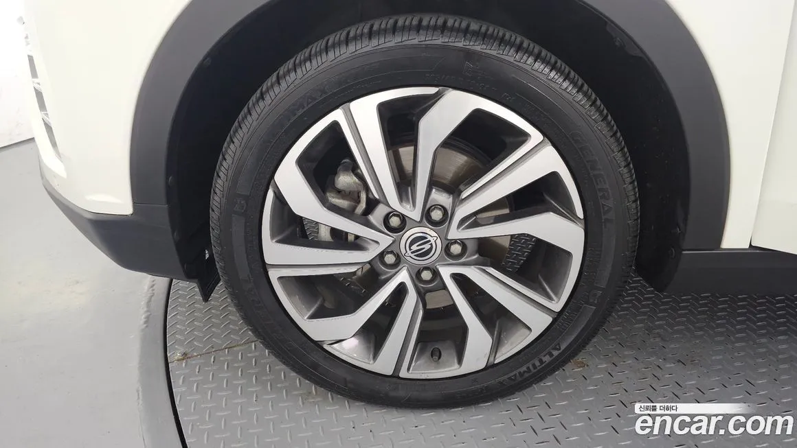KG Mobility (Ssangyong) TIBOLI 2022 из KR, фото 5