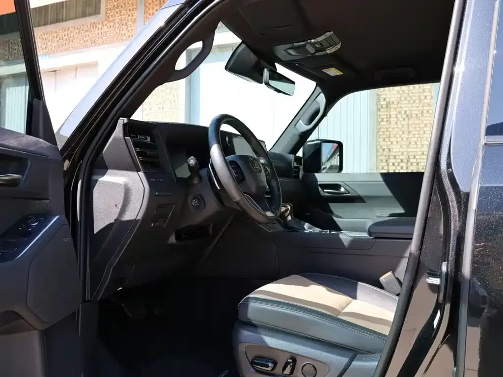 Lexus GX 2025 из CN, фото 6