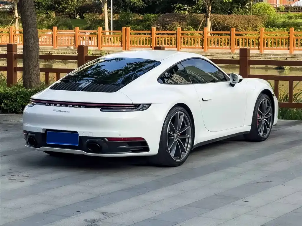 Porsche 911 2025 из CN, фото 5