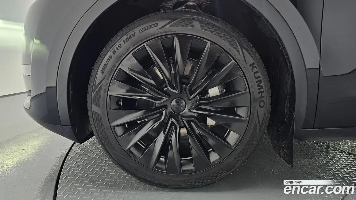 Tesla Model Y 2024 из KR, фото 5
