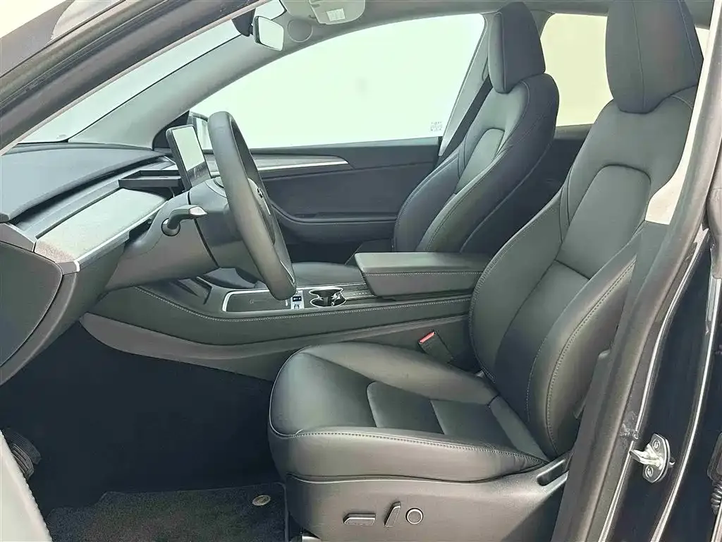 Tesla Model Y 2024 из CN, фото 8