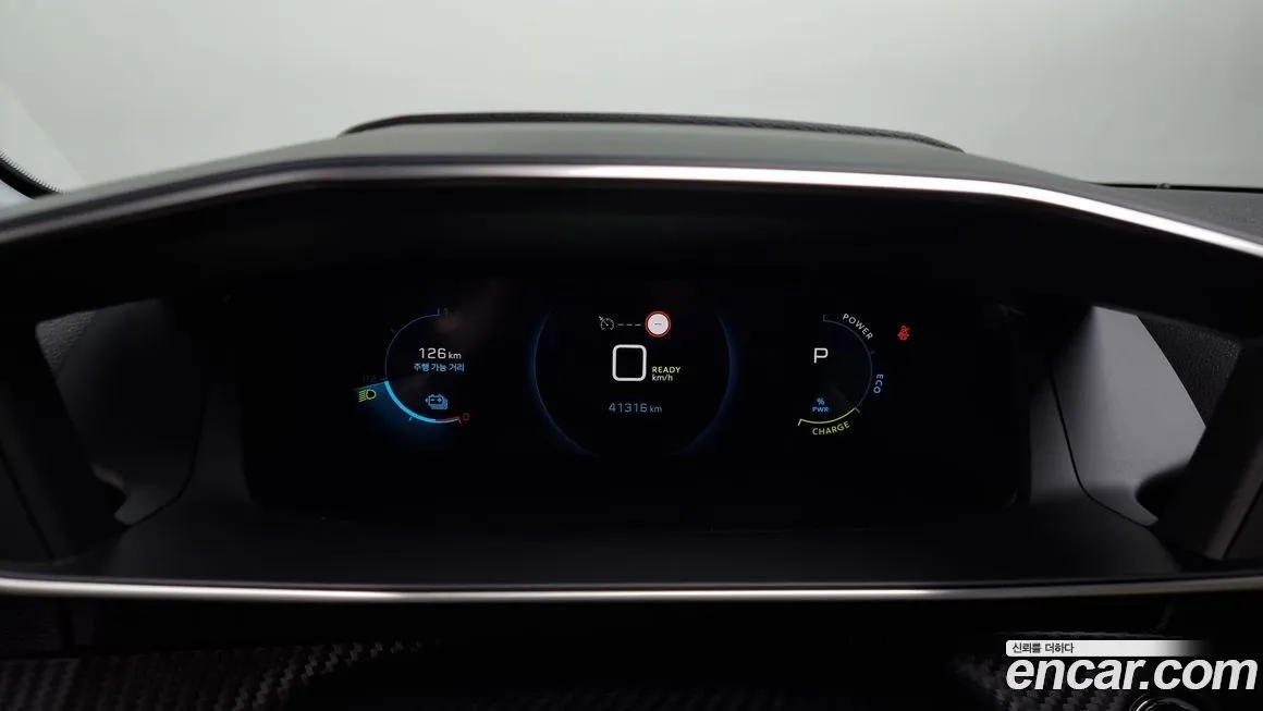 Peugeot 208 2022 из KR, фото 8