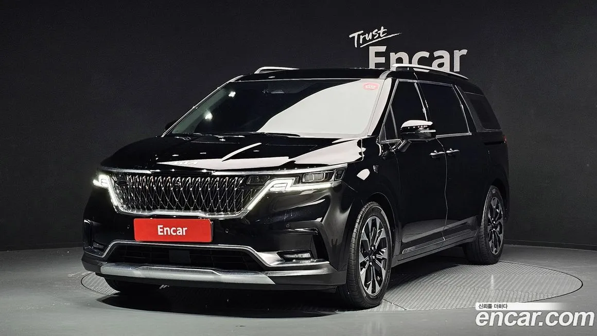 Kia Carnival — фото 1