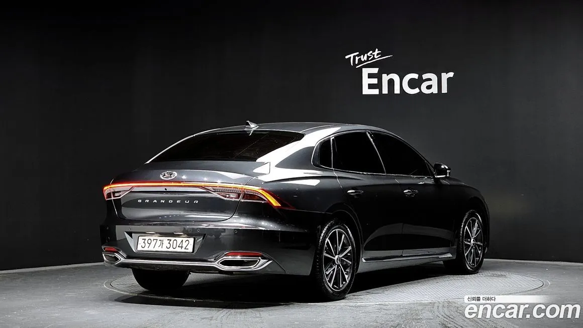 Hyundai Grandeur 2022 из KR, фото 2
